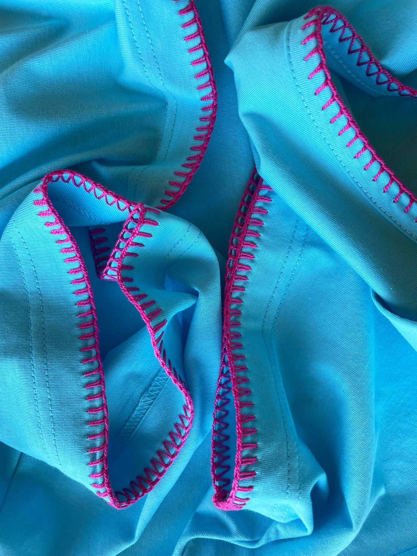 Blaues T-Shirt