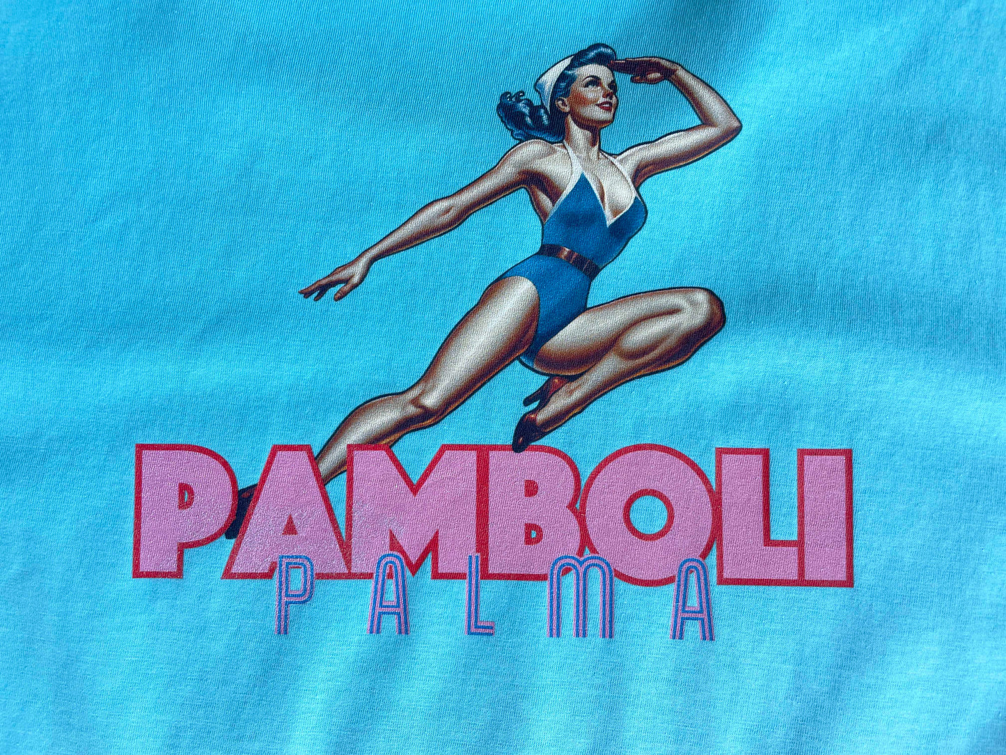 Blaues T-Shirt