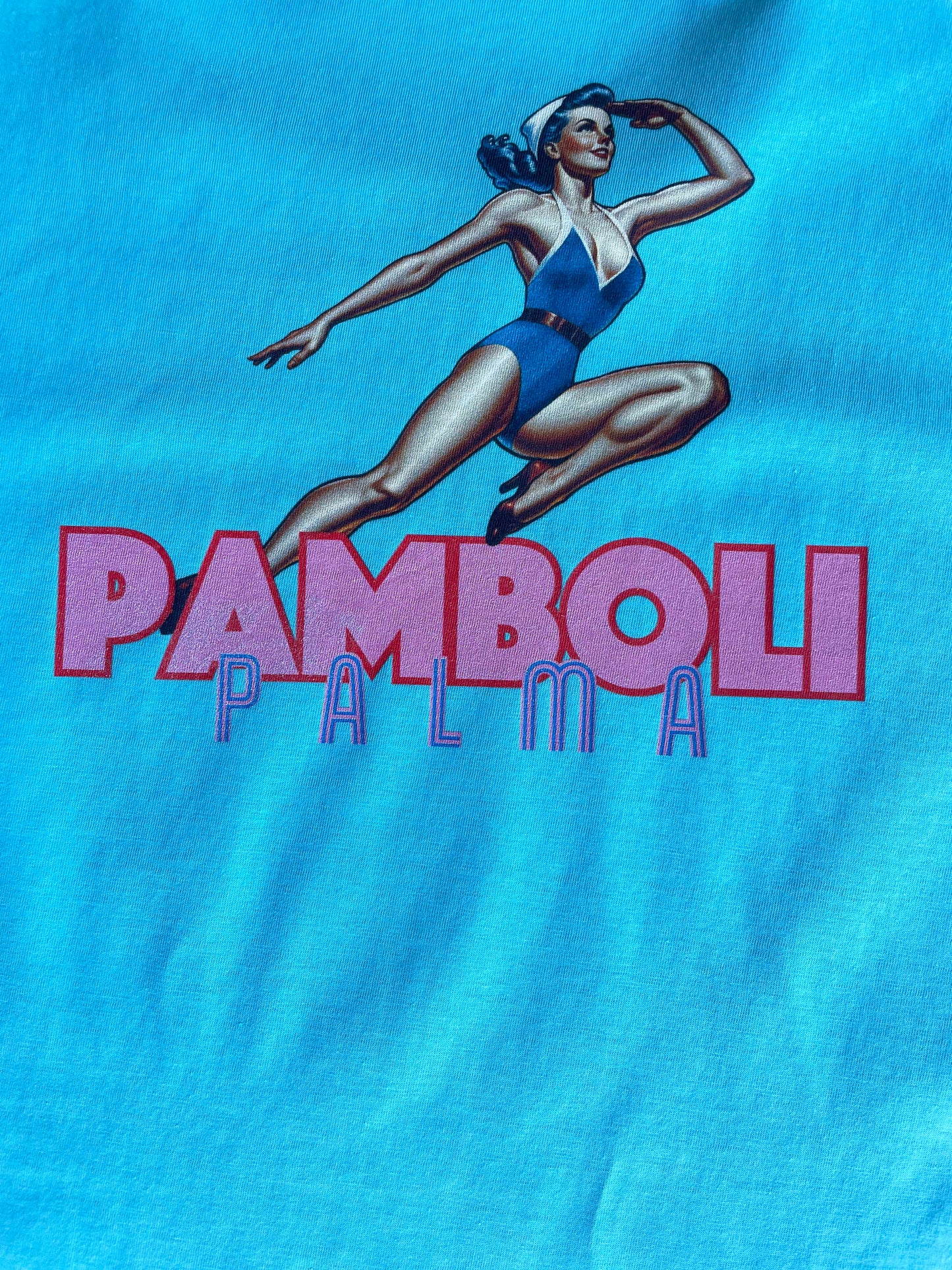 Blaues T-Shirt