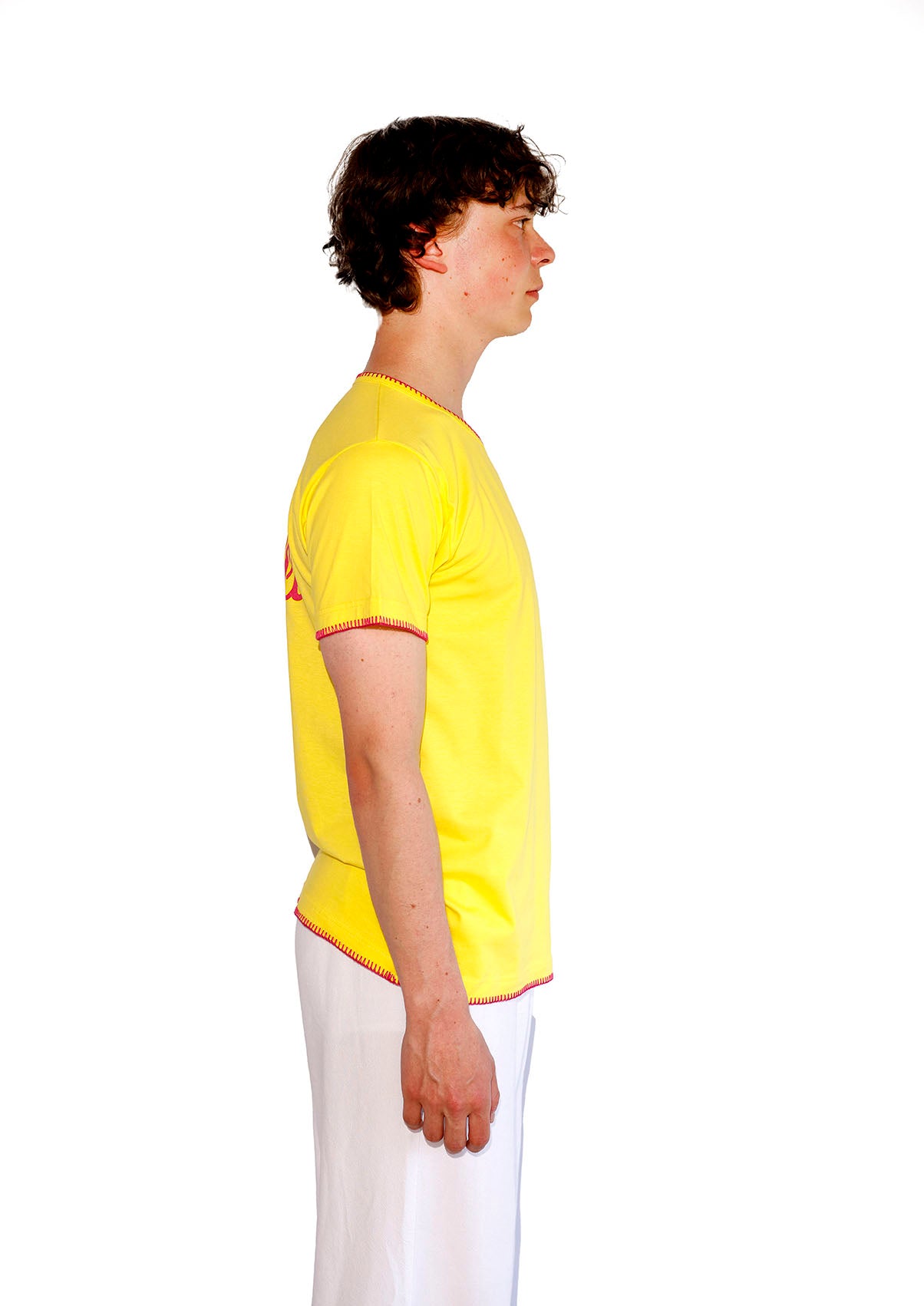Gelbes T-Shirt