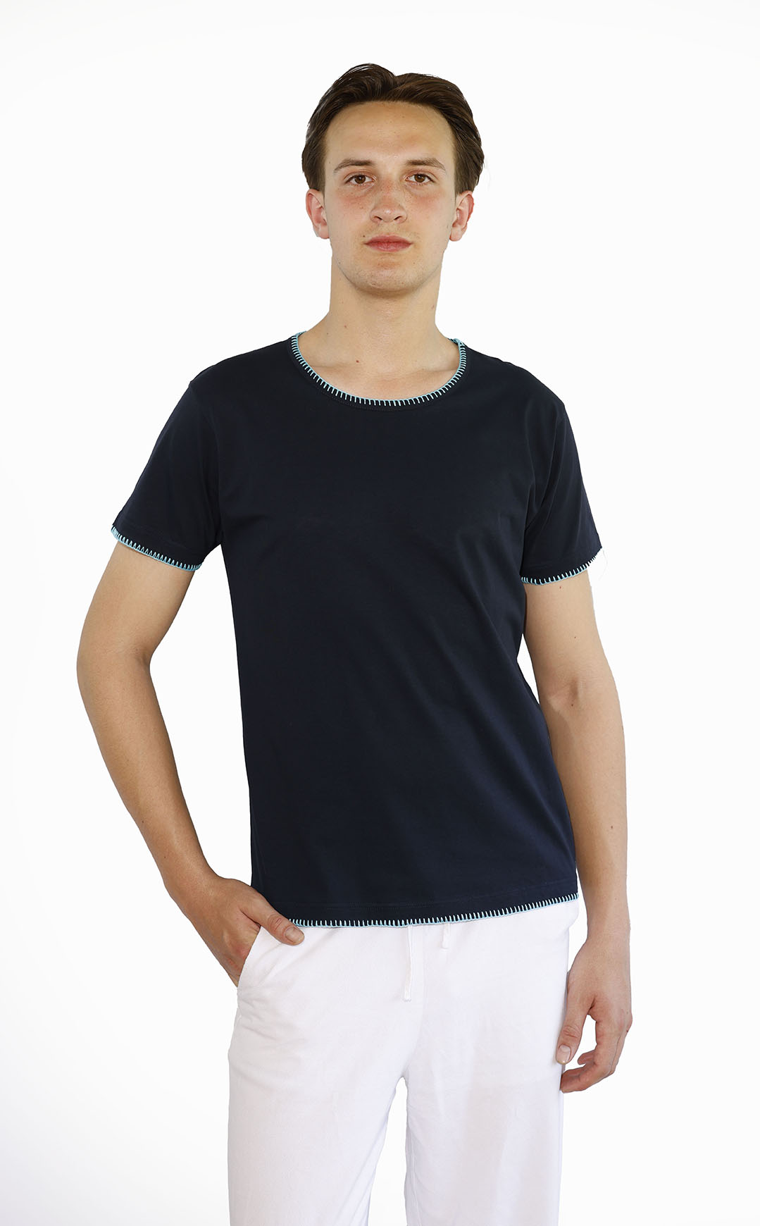 Marineblaues T-Shirt